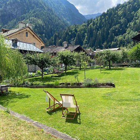 L'Aria Di Casa Bed and Breakfast Alagna Valsesia Eksteriør billede