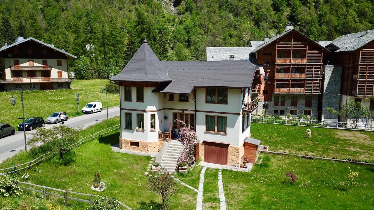 L'Aria Di Casa Bed and Breakfast Alagna Valsesia Eksteriør billede
