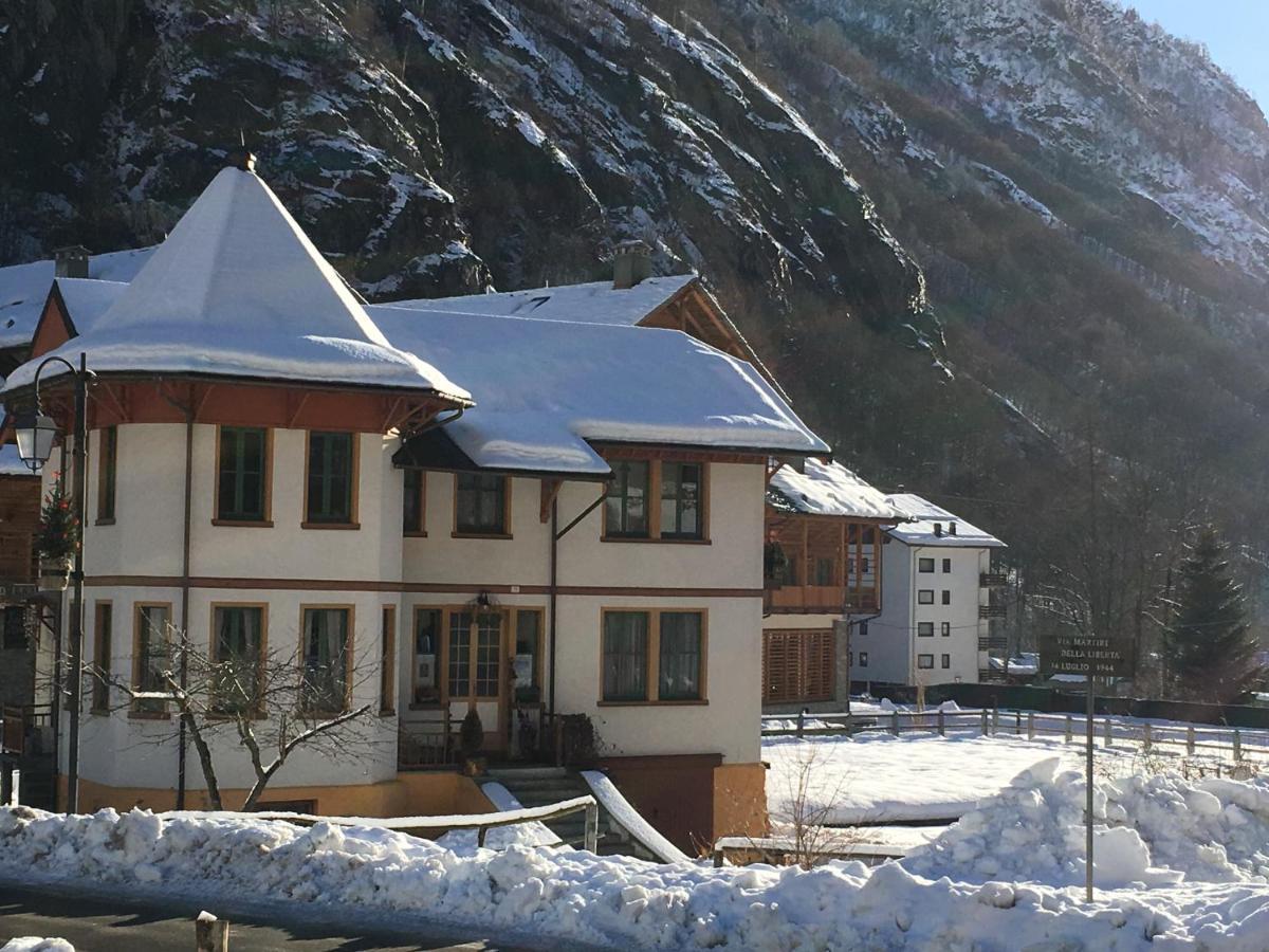 L'Aria Di Casa Bed and Breakfast Alagna Valsesia Eksteriør billede